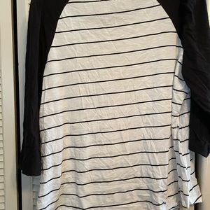 Maurice’s 2x baseball T-shirt.